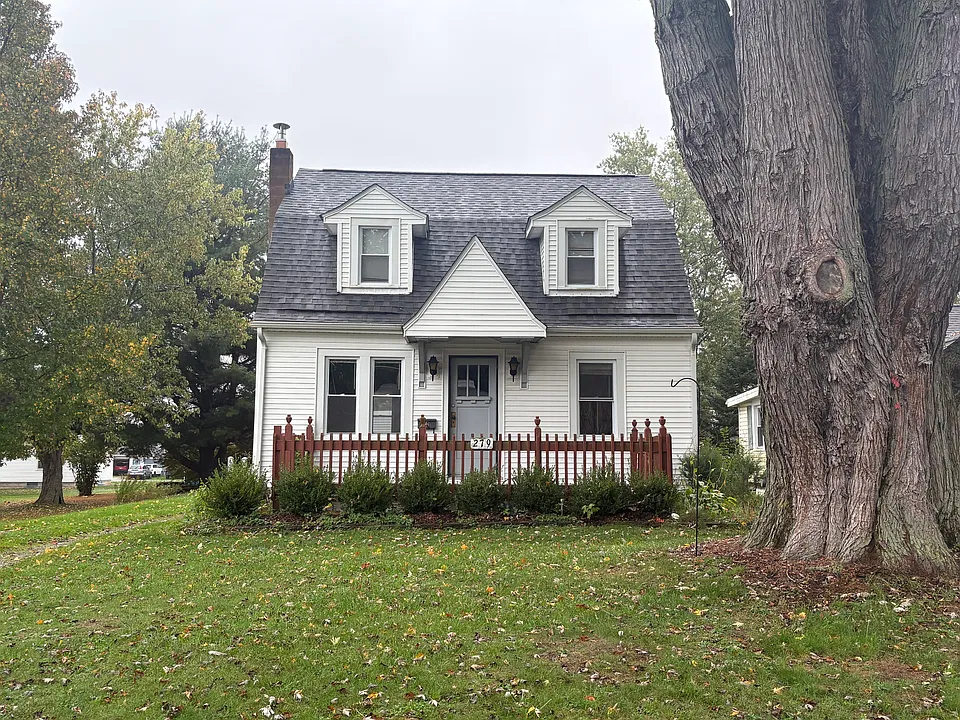 279 Sherman Ave