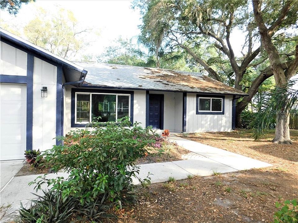 1st image of 1526 Caird Way