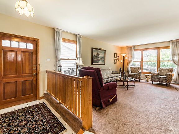 3rd image of 514 S Roosevelt Ave