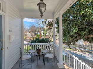 165 Chancellor St, Charlottesville, VA 22903