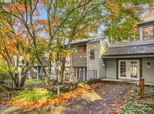 8837 SW Brightfield Cir, Tigard, OR 97223