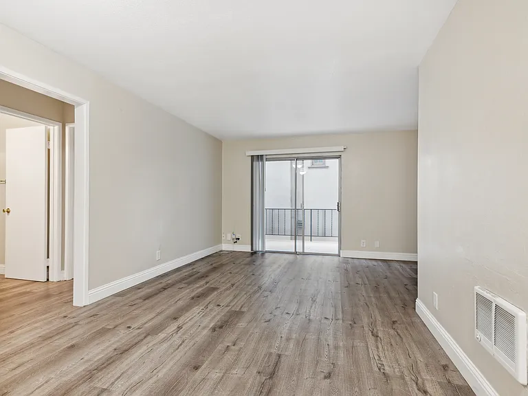 2732 Haste Street — Photo 18