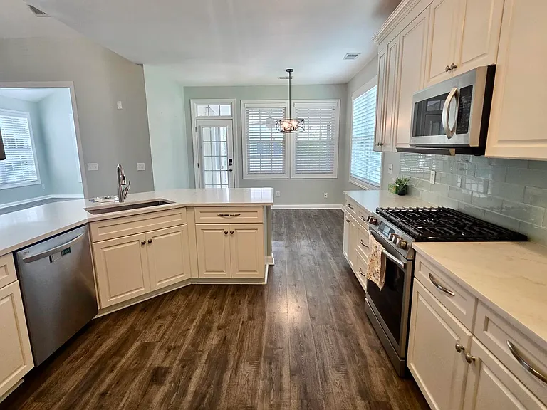 3518 Stockton Dr — Photo 13