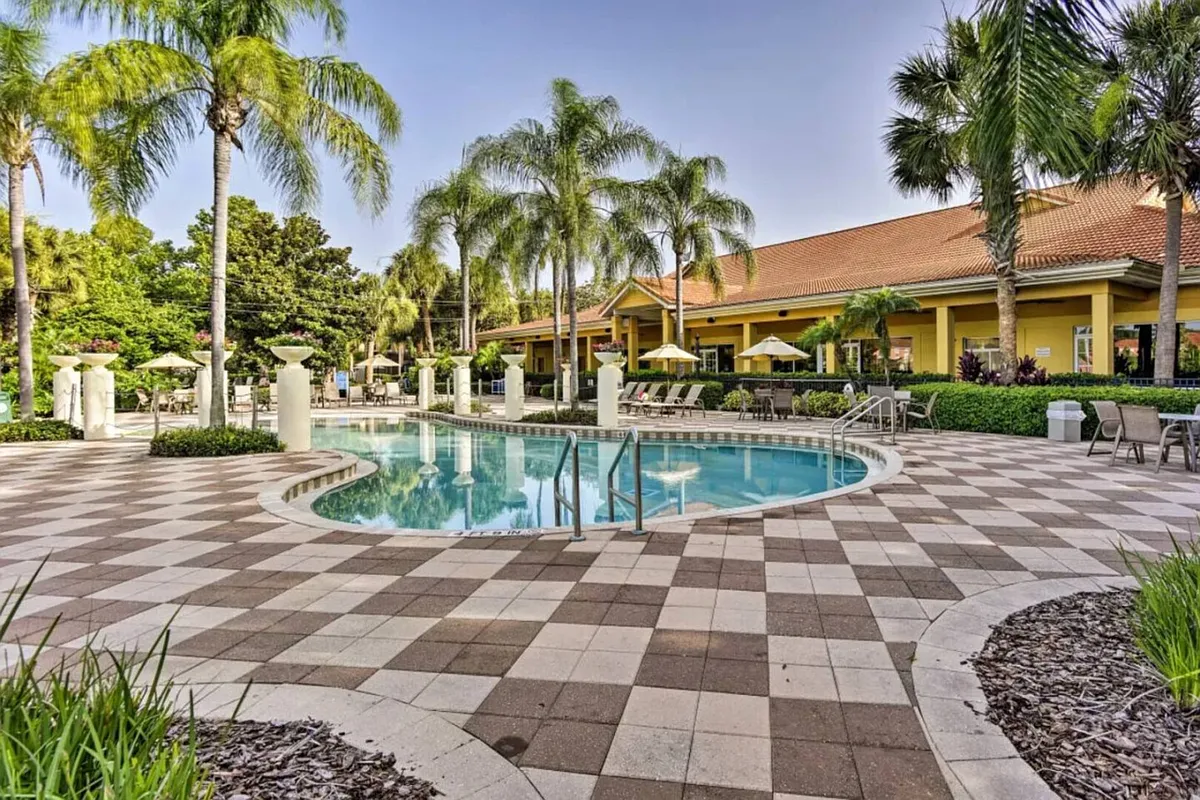 Building Photo - Yellow Lantana Ln