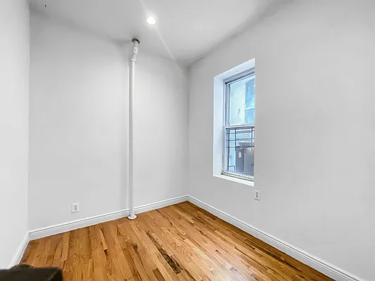 Rented by Compass | media 3