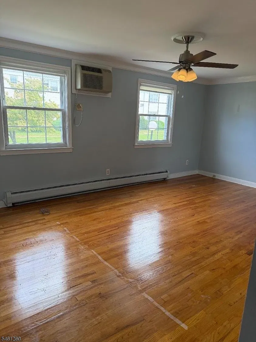 2 bed, 600 sqft, $2,500 — Photo 4