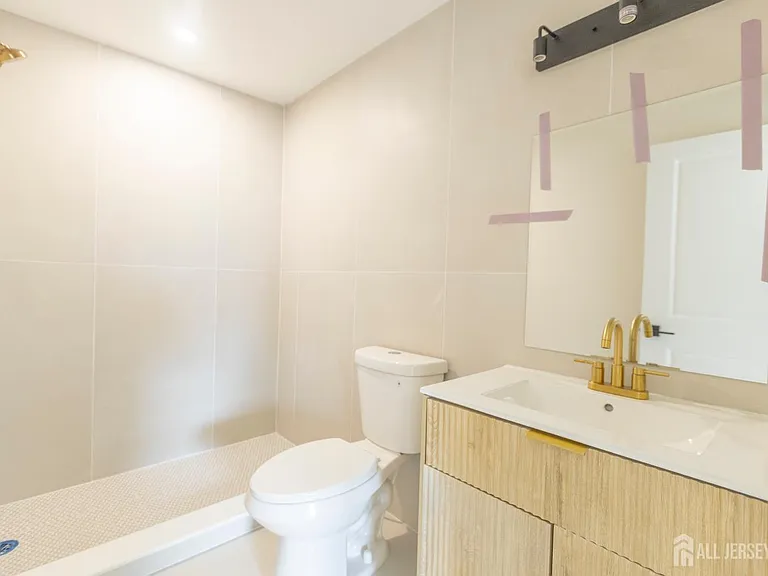 450 Packer Pl #2 — Photo 19
