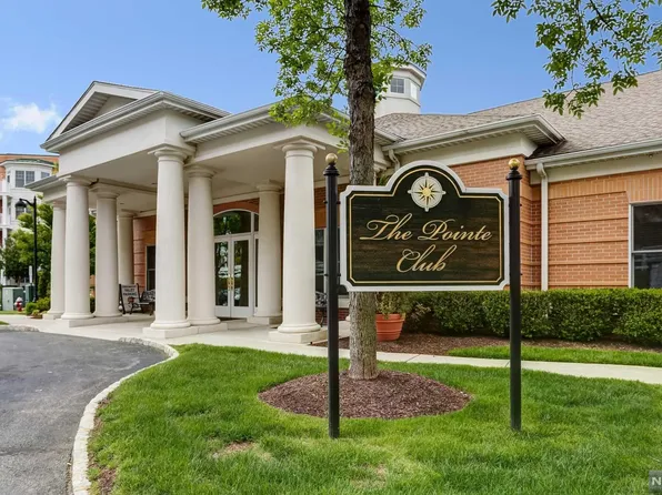 3108 Pointe Gate Dr, Livingston, NJ 07039
