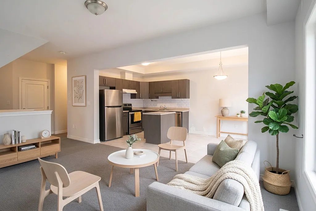 501 Julia Drive — Photo 1