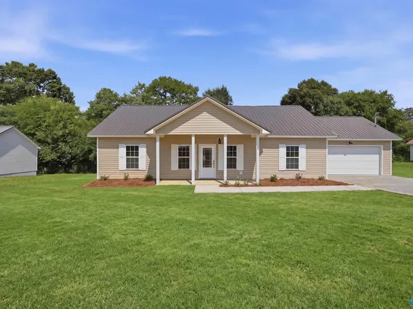 184 Carrington Ln, Albertville, AL 35950