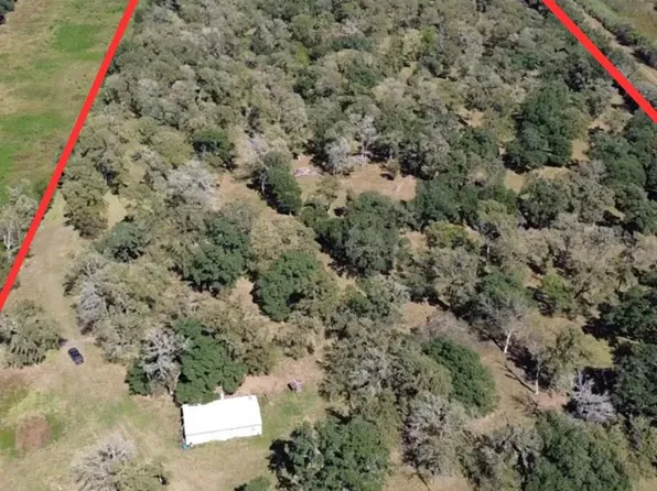 20226 San Bernard Dr, Guy, TX 77444