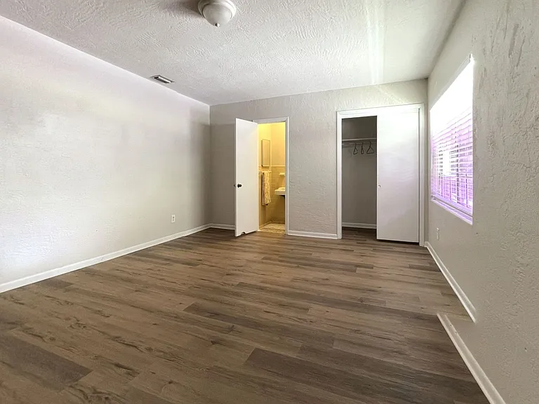 815 E Fort King St — Photo 18