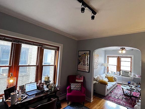 2nd image of 719 W Belden Ave APT 2S