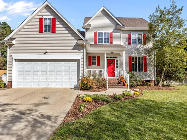 4225 Olive Hill Dr, Holly Springs, NC 27540