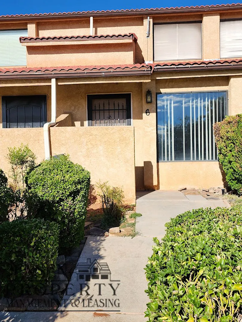 Shadow Hills Town Home for Rent — Photo 3