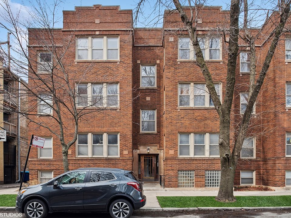 1st image of 4416 N Rockwell St APT 3