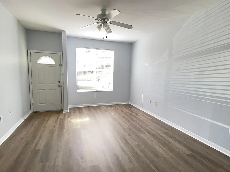 3901 SW 20th Ave #301 — Photo 9