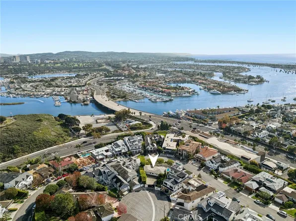101 Kings Pl, Newport Beach, CA 92663