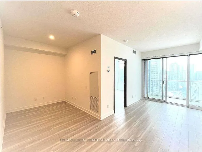 19 Bathurst St #4107 — Photo 5