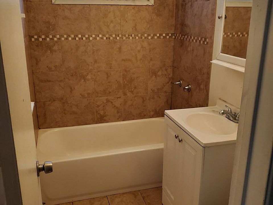 2nd image of 4226 W 164th St