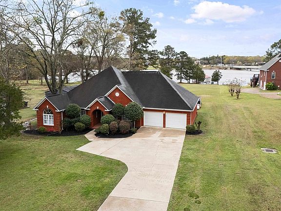 2nd image of 2701 Rushing Springs Rd