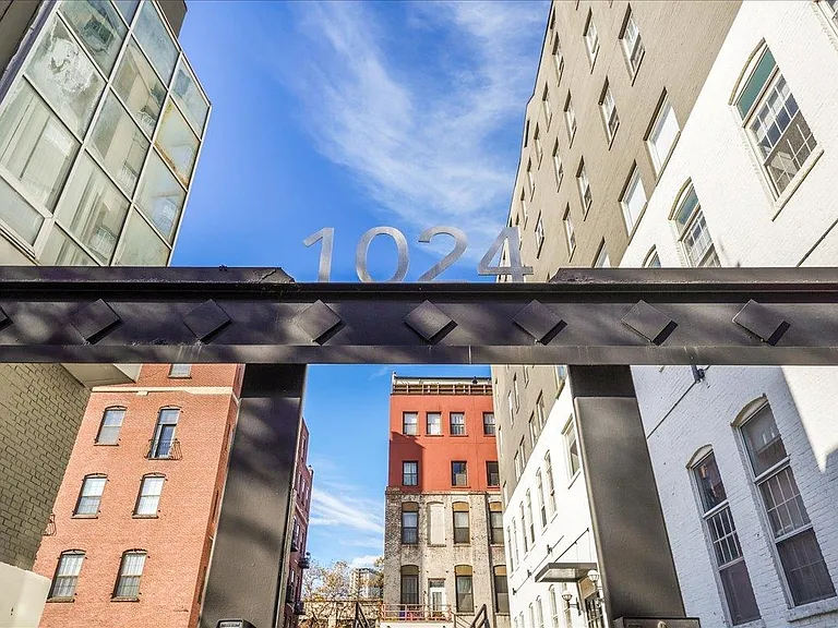 1024 Clinton St #103 — Photo 15