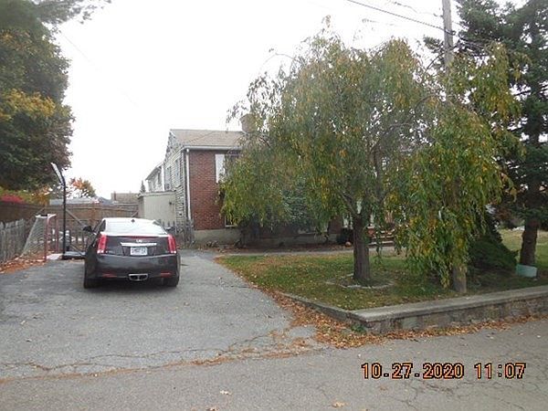 2nd image of 47 Basswood Ave