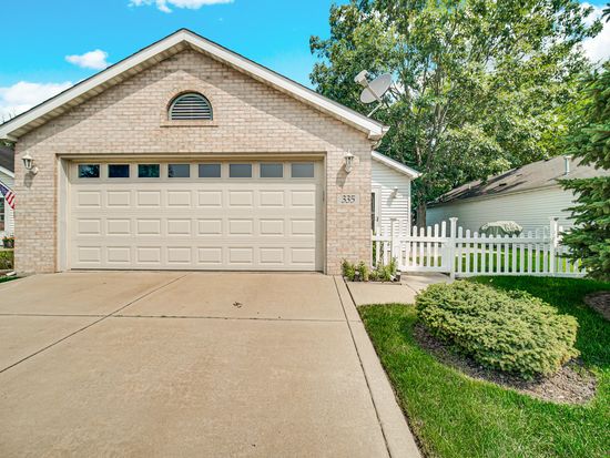 335 Brown Ct, Chesterton, IN 46304