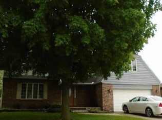 705 Charles St, Morris, IL 60450