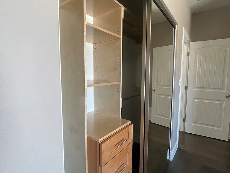 17515 Live Oak St — Photo 101