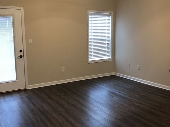 3rd image of 2730 Fitzgerald Industrial Dr APT A8