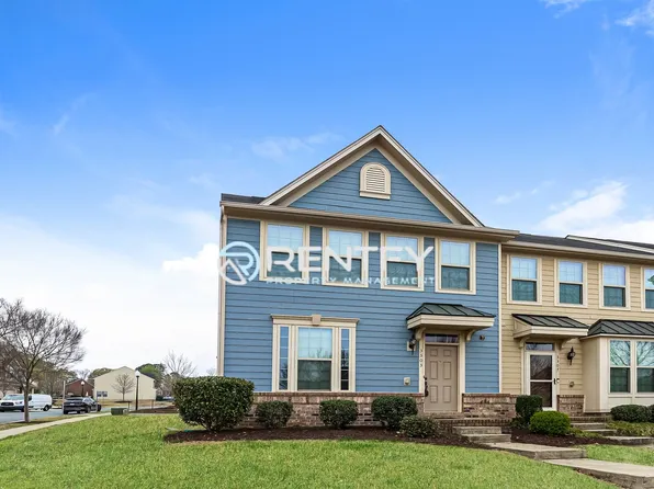 3303 Major Samuals Way, Charlotte, NC 28208