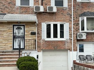 240-27 67th Ave, Little Neck, NY 11362