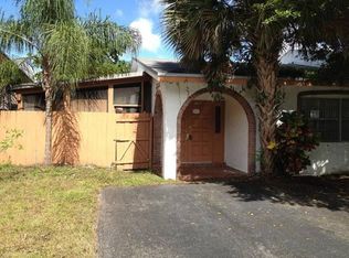 6173 SW 6th St, Pompano Beach, FL 33068