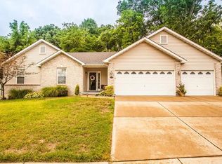 1243 Hawksbury Dr, Arnold, MO 63010