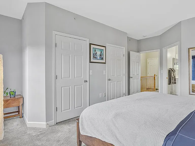 22773 Fountain Grove Sq — Photo 16