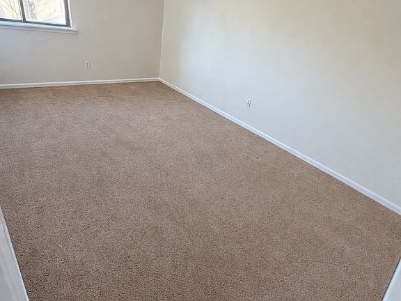 5th image of 34 S Cedar Creek Ct