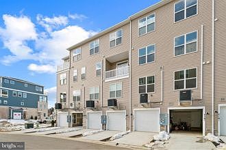 2nd image of 714 Iron Forge Rd #D