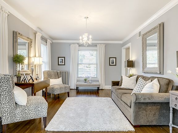 4th image of 3538 Xerxes Avenue N Minneapolis