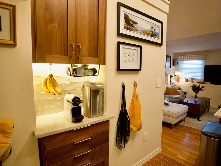 7 Dwight St #5 — Photo 16