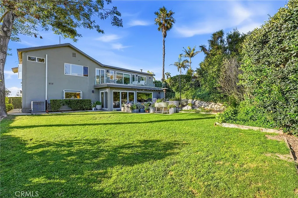 Building Photo - 3078 Zell Dr