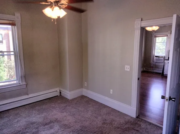 17 E 27th St APT 2, Minneapolis, MN 55408