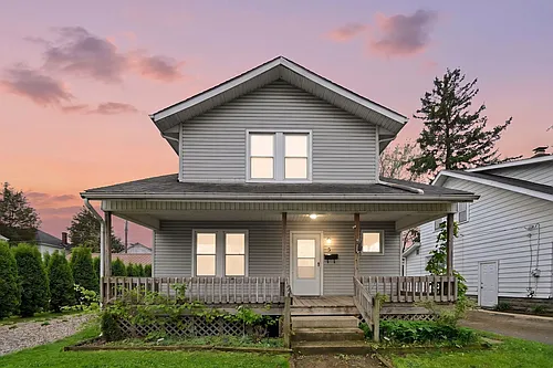 5 Cottage St Photo 1