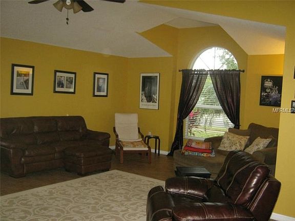 2nd image of 3840 Blackberry Cir