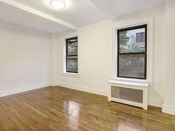 4th image of 156 E 37th St APT 3C