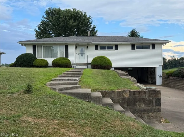 71159 Sharon Rd, Bridgeport, OH 43912