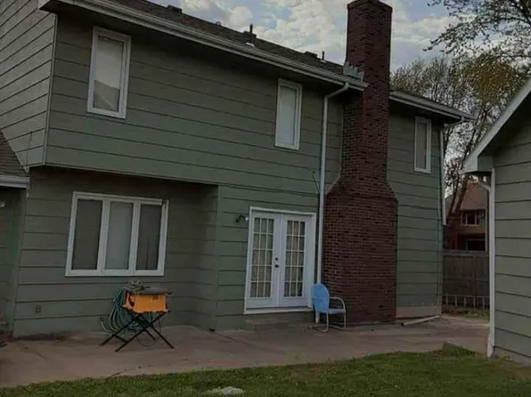 1660 N Lawrence Ct, Wichita, KS 67206