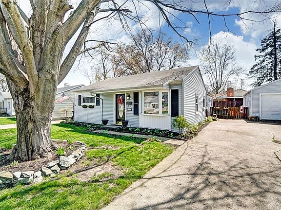 3rd image of 4502 Farnham Ave