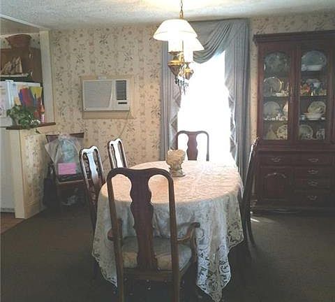 4th image of 348 Felter Ave