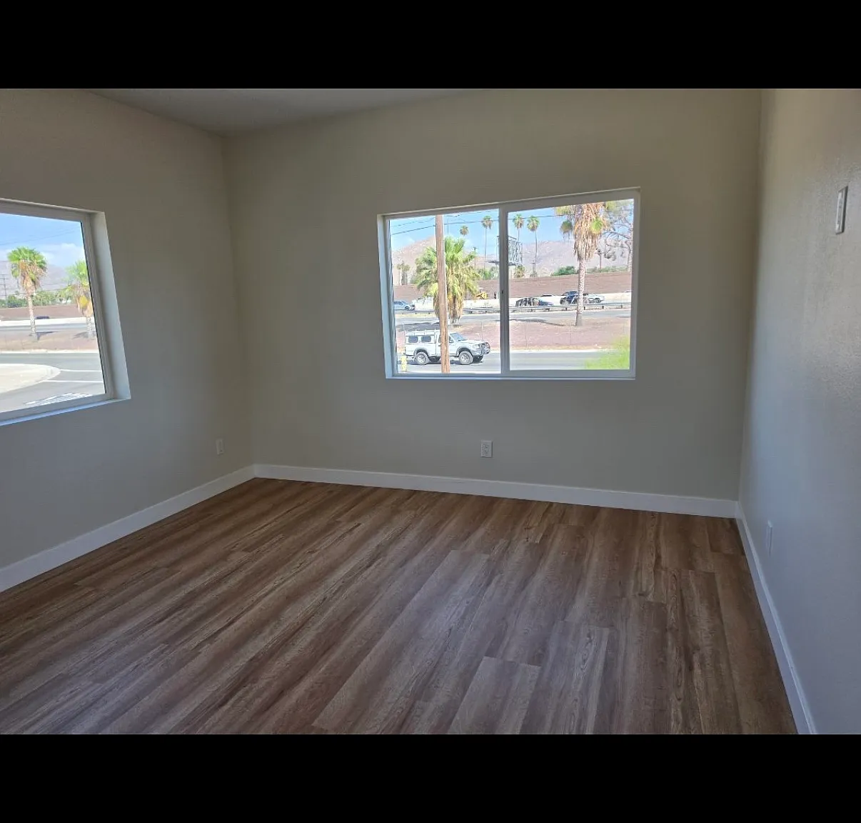 5 bed, 4.5 bath, 3186 sqft, $950 — Photo 3